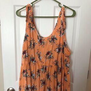 Torrid sz 4 (26/28) baby doll tank.